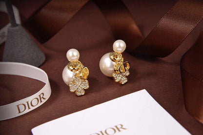 Top Quality Earring Dir 058