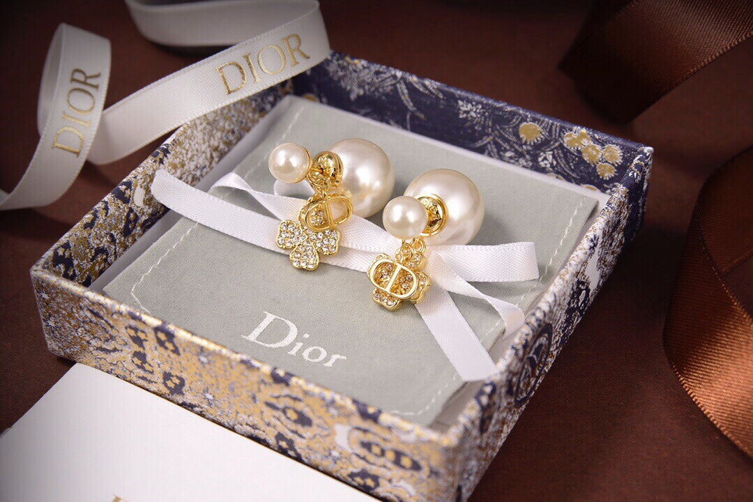 Top Quality Earring Dir 058