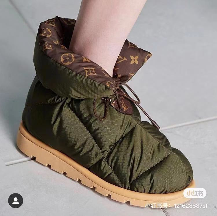 LV PILLOW COMFORT ANKLE BOOT KAKI 1A8T3L