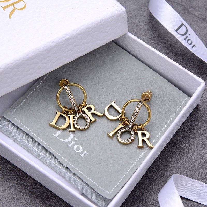 Top Quality Earring Dir 042