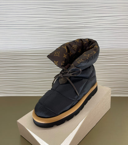 LV PILLOW COMFORT ANKLE BOOT BLACK 1A8T3C