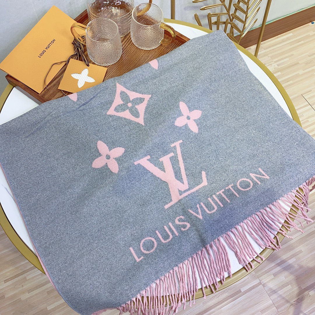 Top Quality LUV  Scarf 033