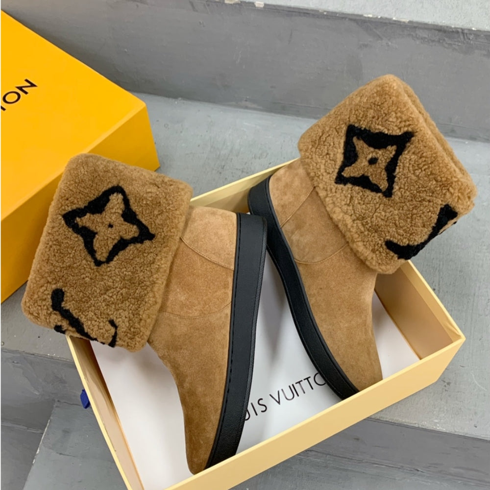 LV SNOWDROP FLAT ANKLE BOOT BROWN