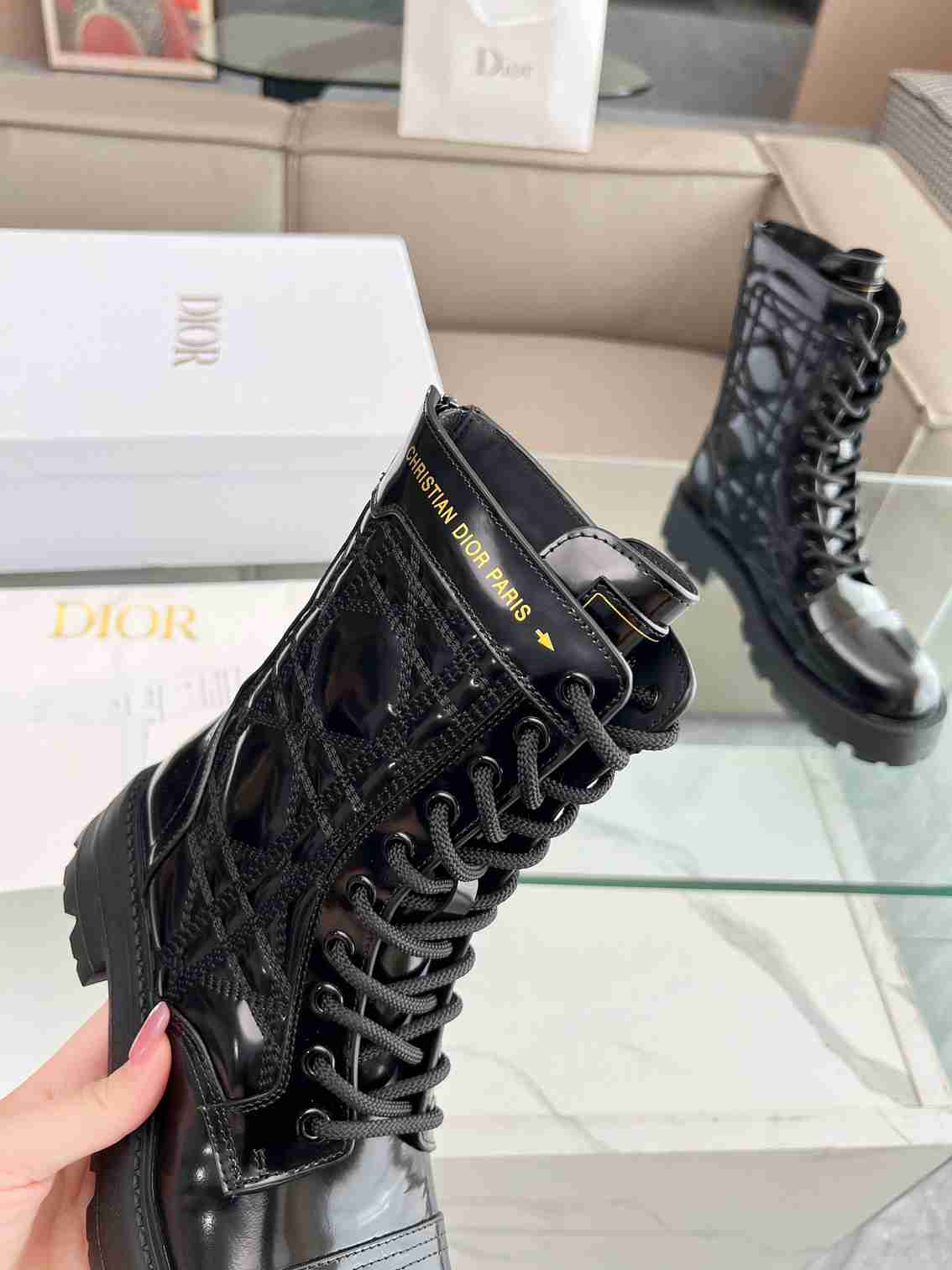 DIOR D UNIT ANKLE BOOT QUILTED CANNAGE CALFSKIN BLACK KCI995CQC S900