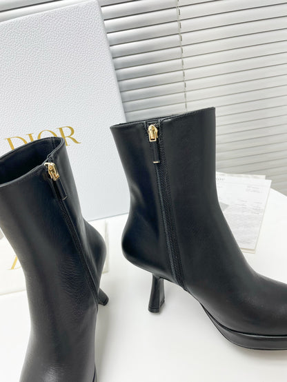 DIOR LEATHER ANKLE BOOTS BLACK