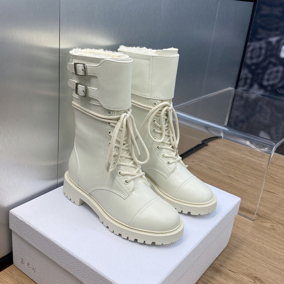 DIOR D TRAP ANKLE BOOT CALFSKIN AND SHEARLING WHITE