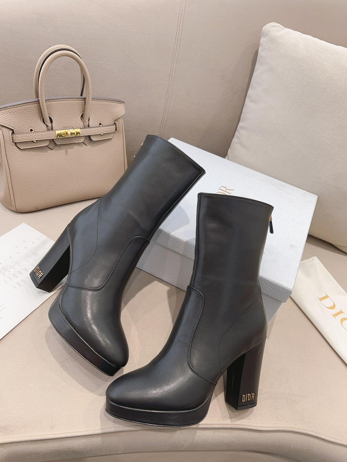 DIOR D RISE ANKLE BOOTS BLACK