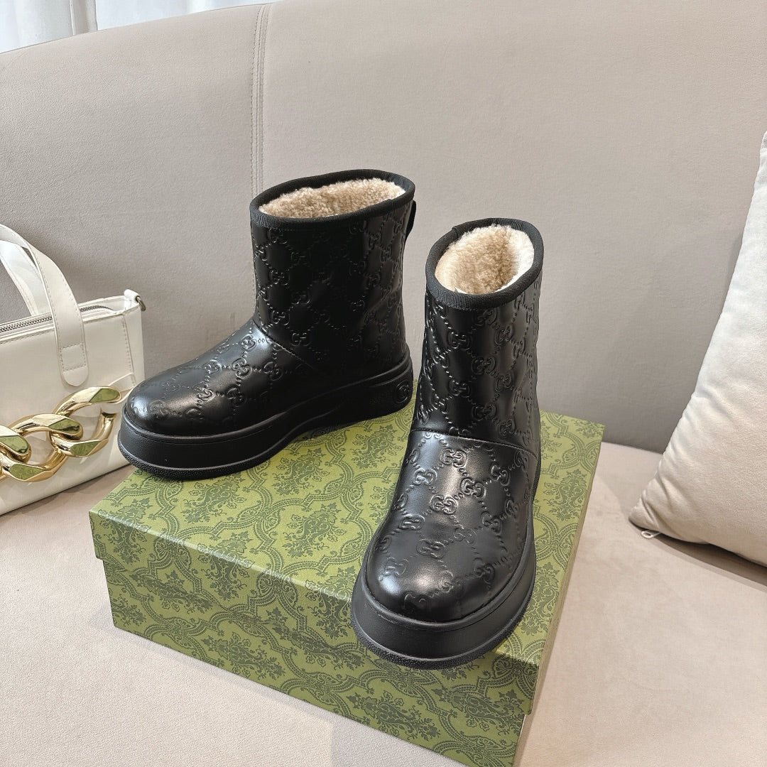 GUCCI WOMEN’S BOOT GG LEATHER BLACK