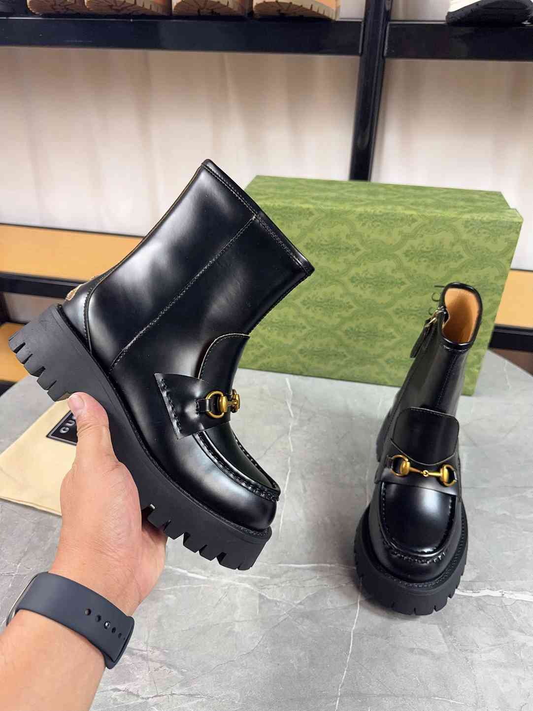 GUCCI HORSEBIT ANKLE BOOTS LEATHER BLACK