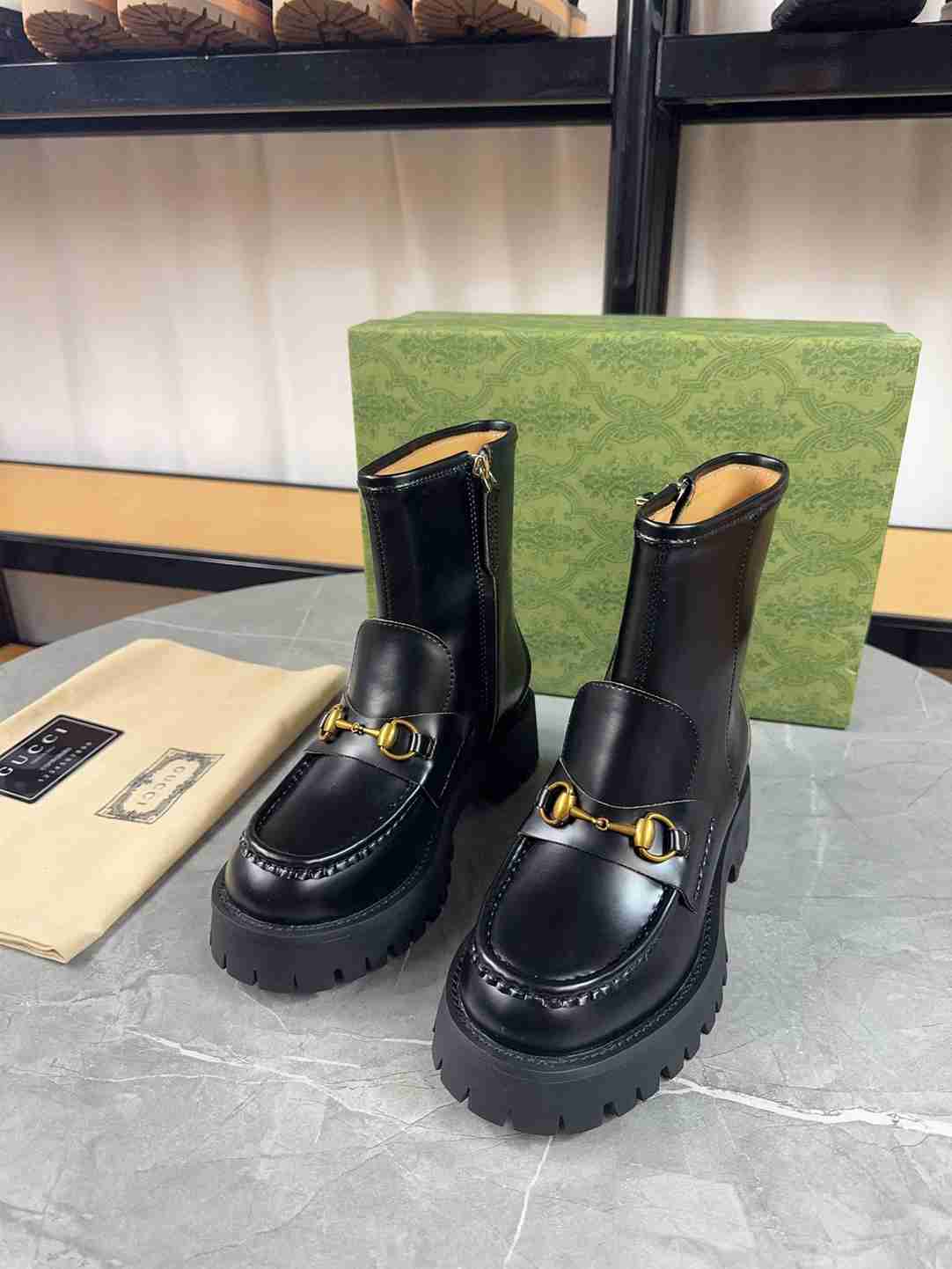 GUCCI HORSEBIT ANKLE BOOTS LEATHER BLACK