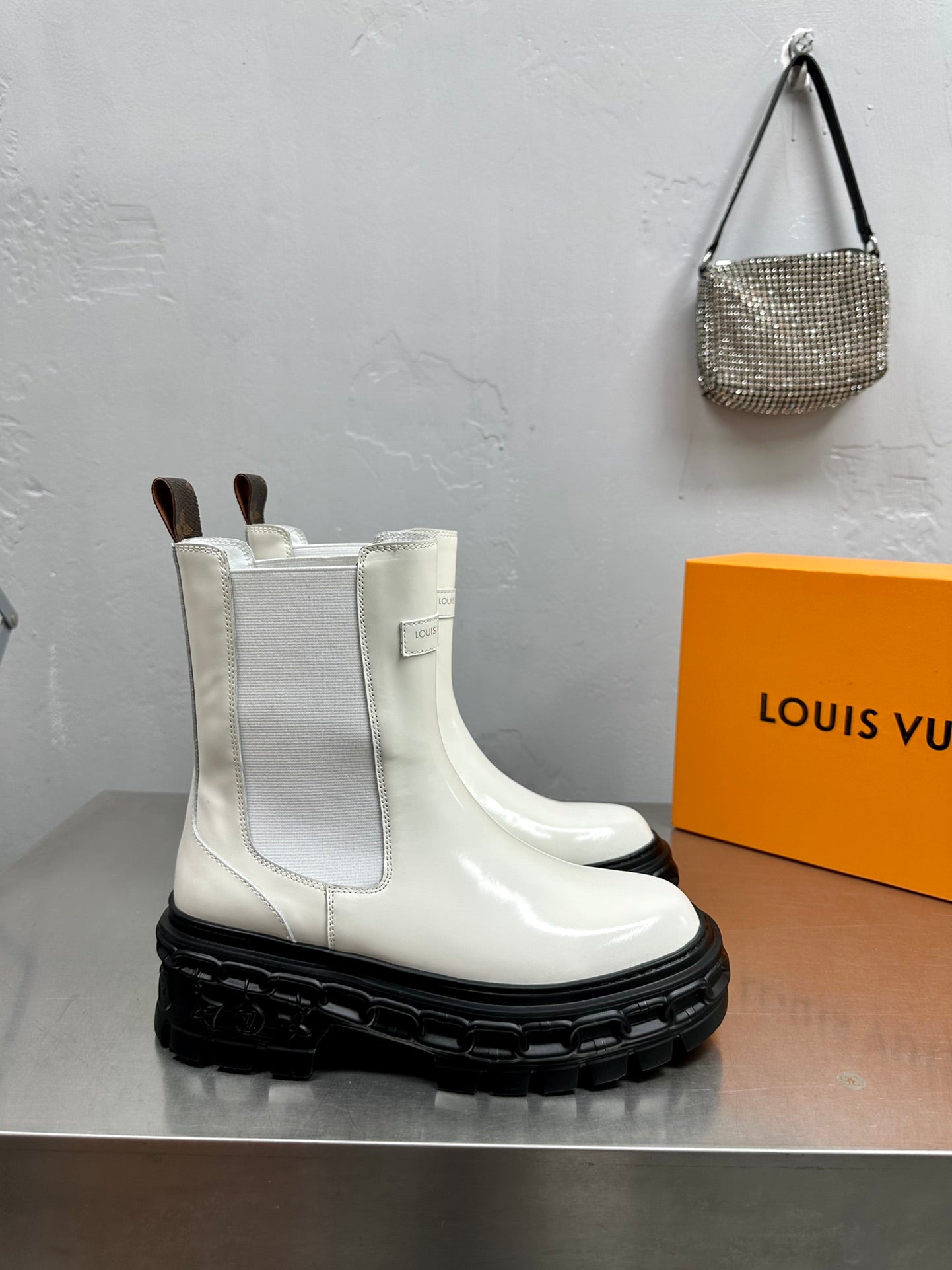 LV LV RECORD CHELSEA BOOT WHITE 1AC7YX