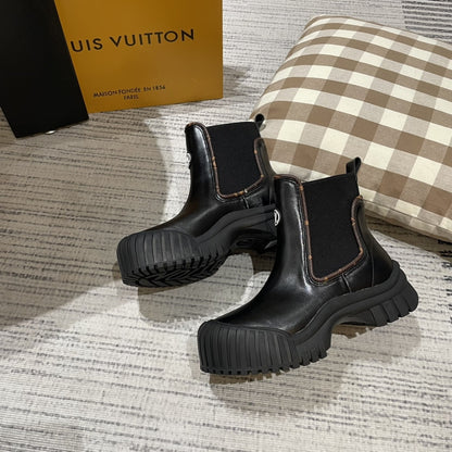 LV RUBY FLAT ANKLE BOOTS BLACK 1AB0FO