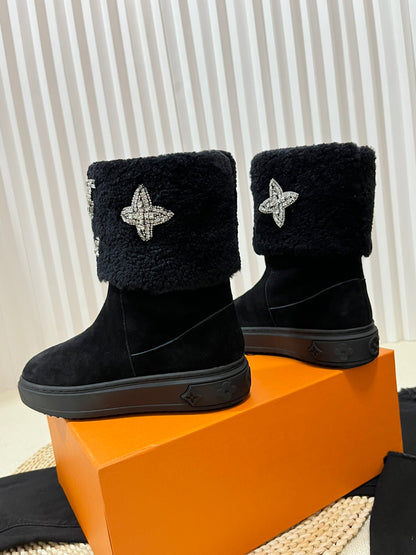 LV ANKLE BOOT STUDDED WITH DIAMONDS BLACK