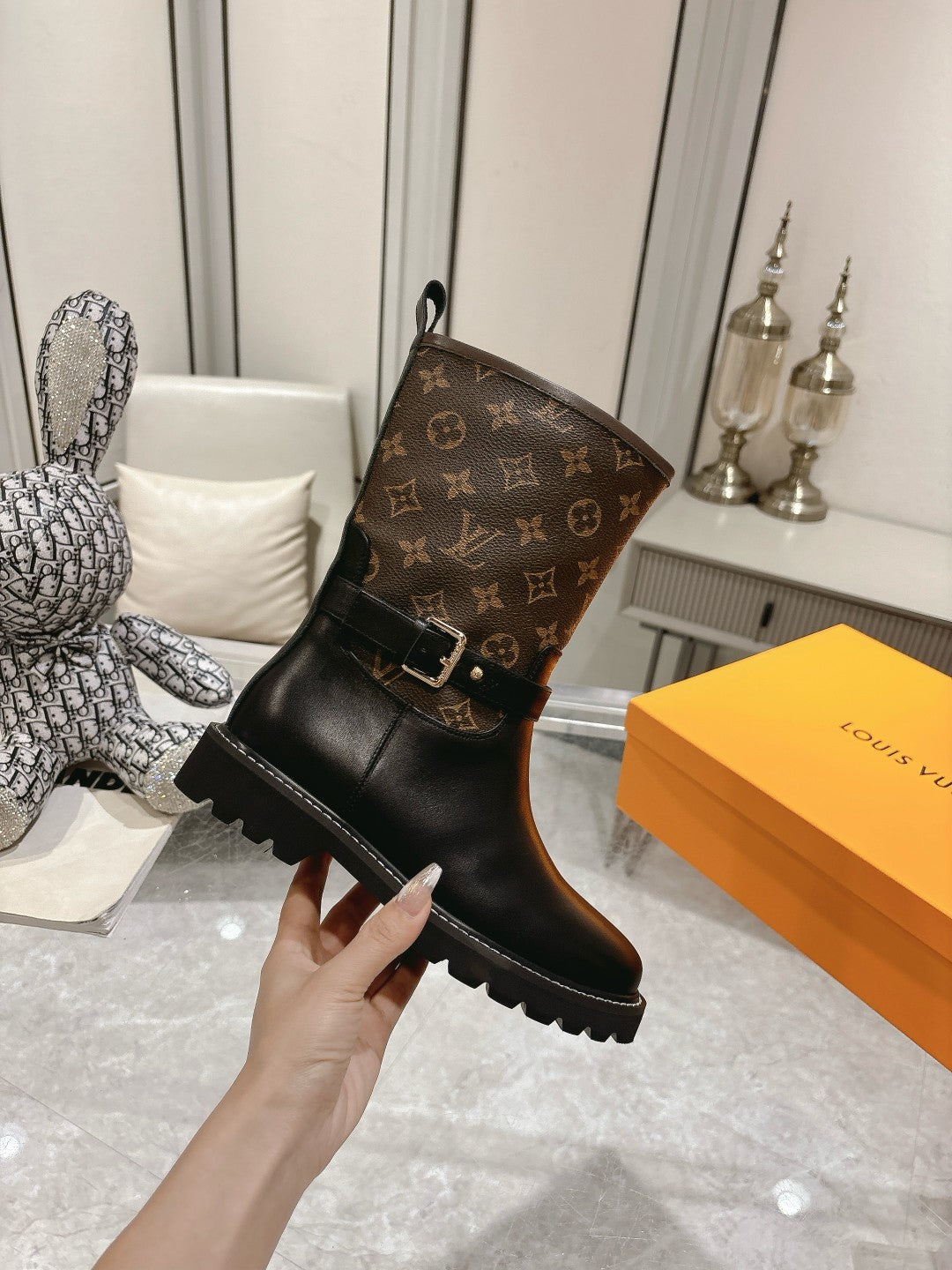 LV TERRITORY FLAT ANKLE BOOT MONOGRAM BROWN