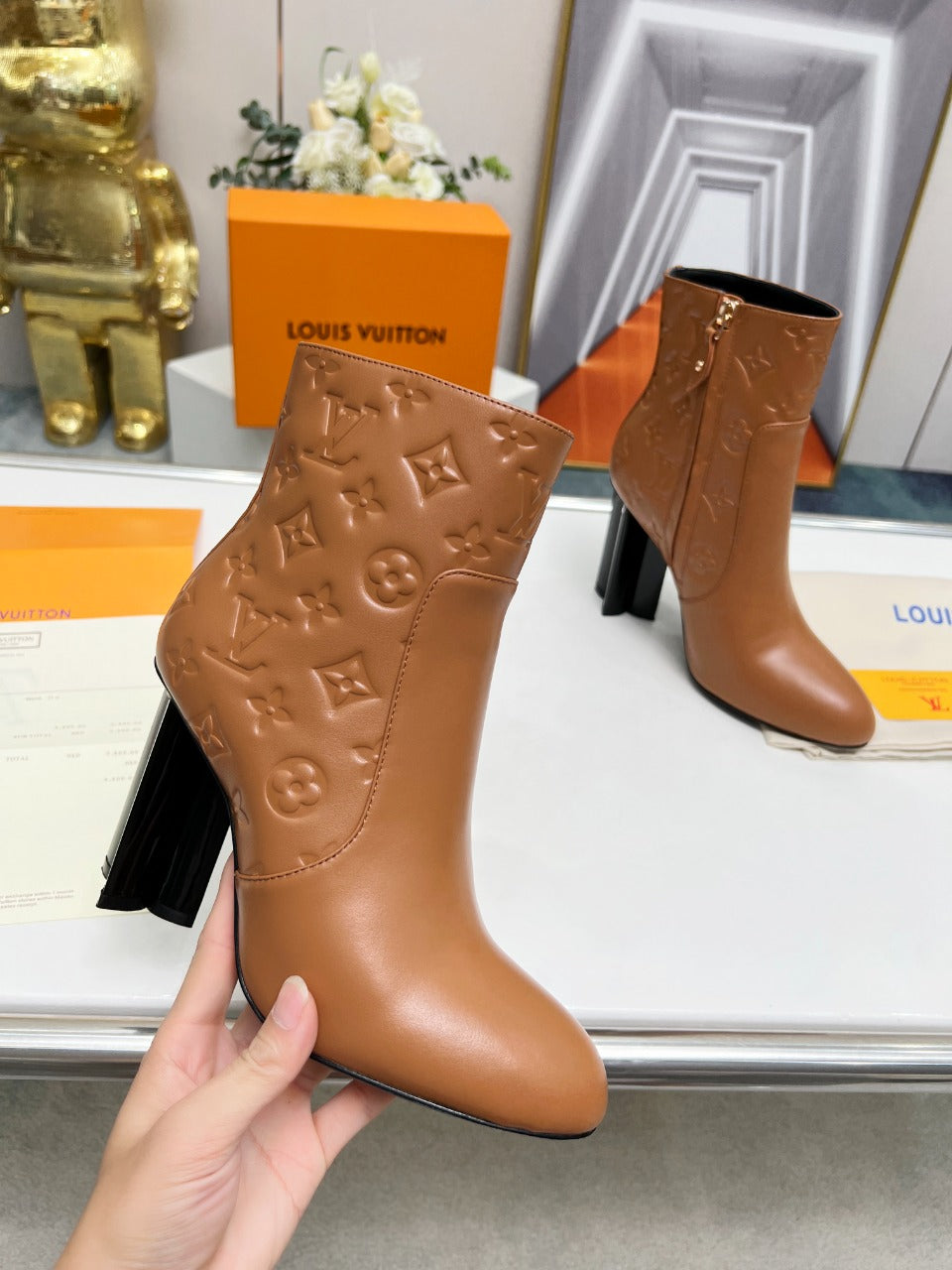 LV SILHOUETTE ANKLE BOOT BROWN