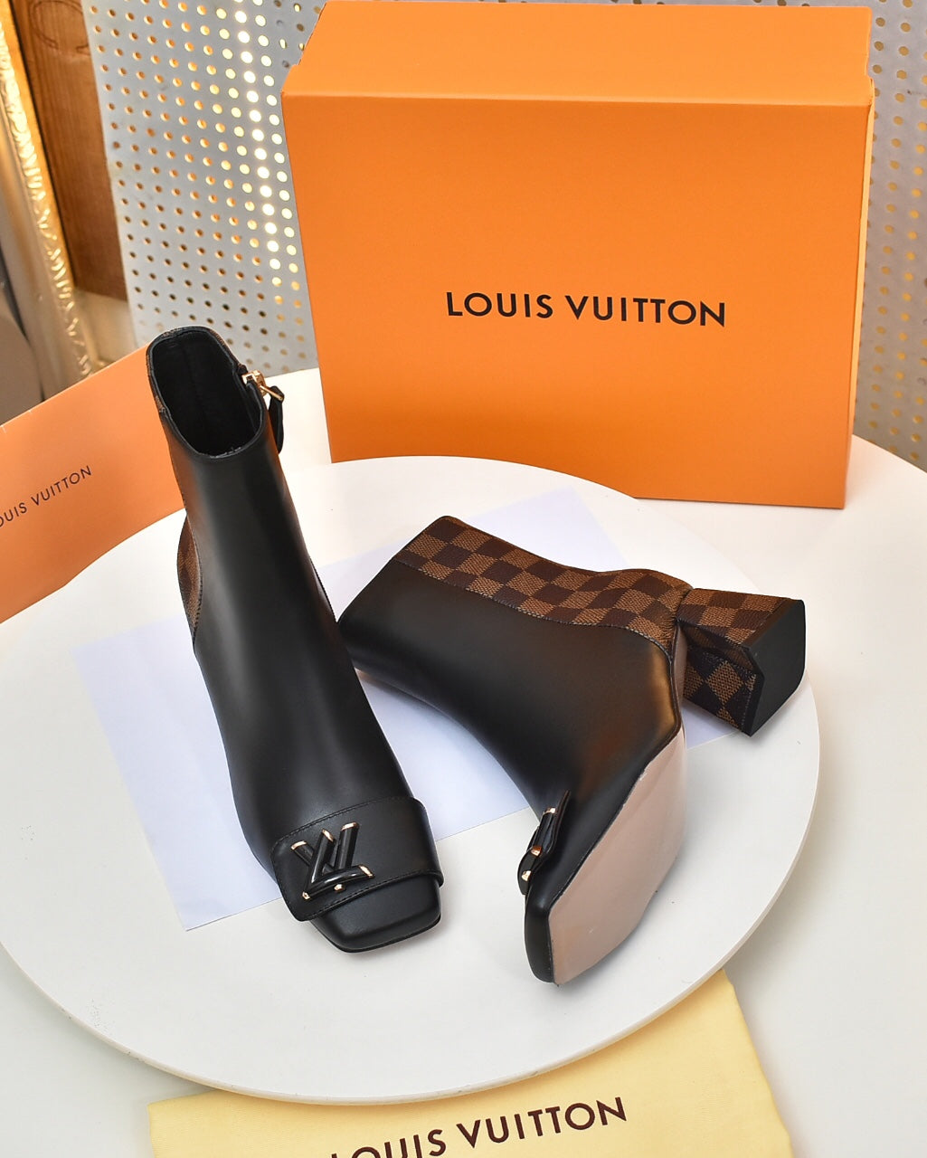 LV SHAKE ANKLE BOOTS BLACK AND BROWN