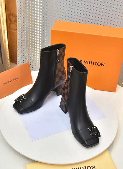 LV SHAKE ANKLE BOOTS BLACK AND BROWN