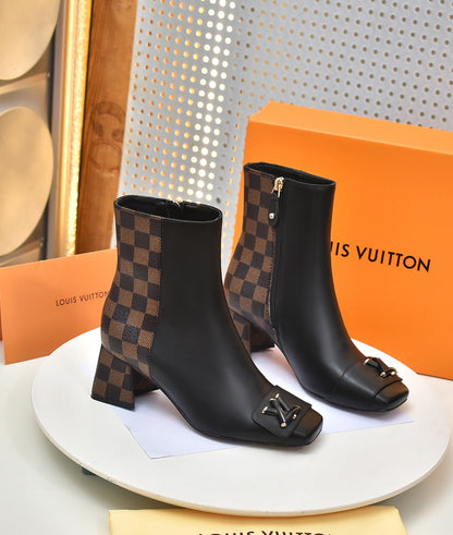 LV SHAKE ANKLE BOOTS BLACK AND BROWN