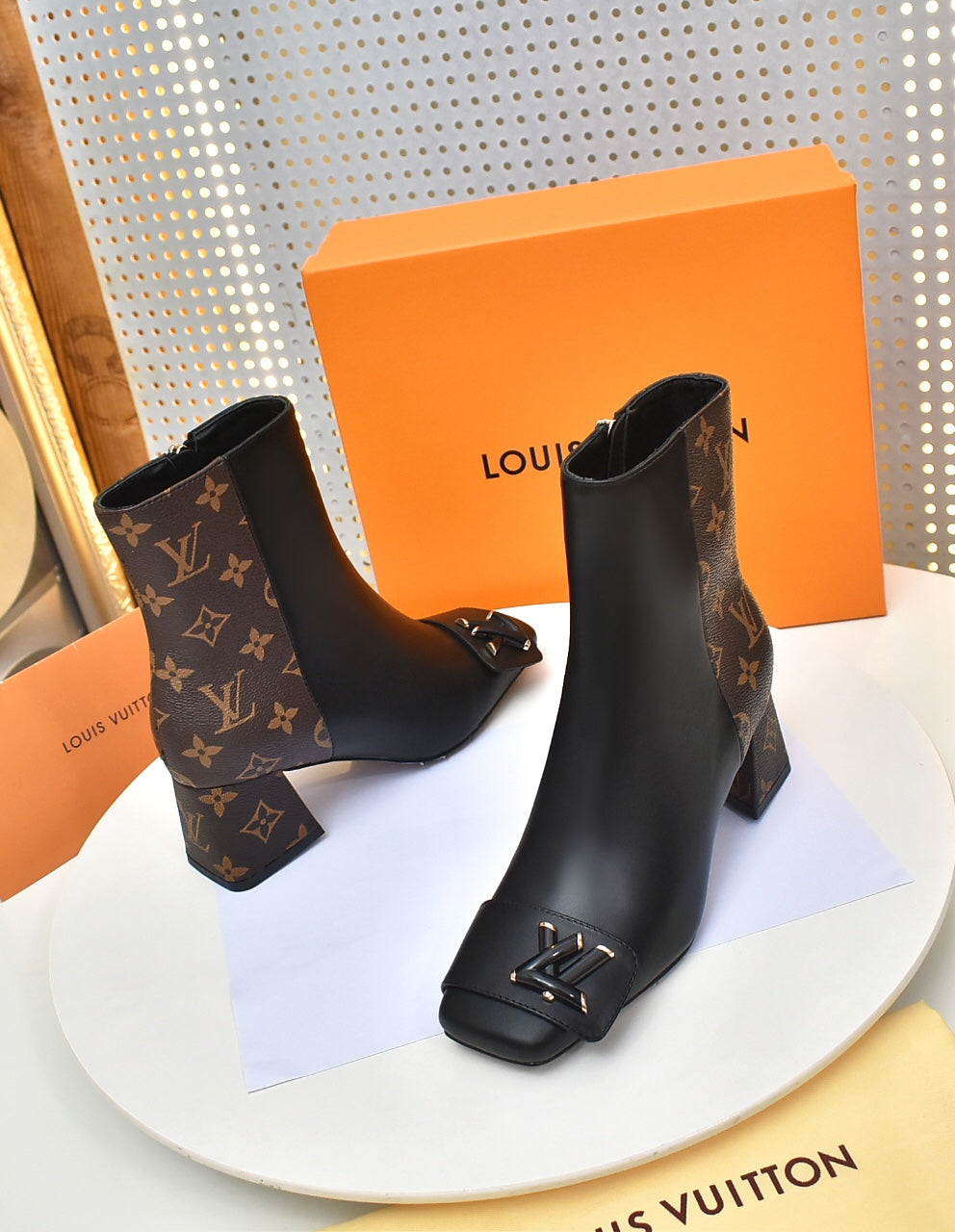 LV SHAKE ANKLE BOOTS BLACK AND BROWN