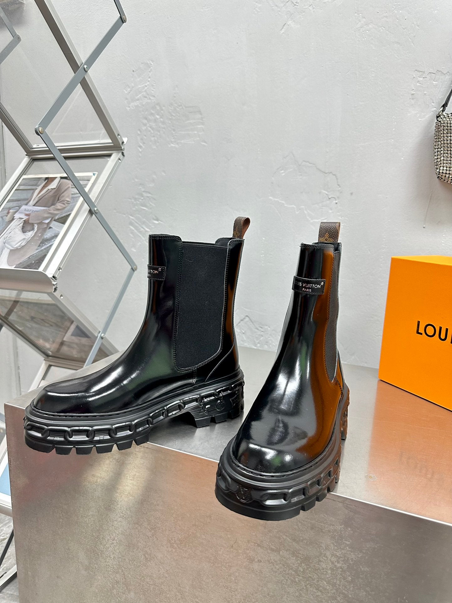 LV LV RECORD CHELSEA BOOT BLACK 1AC7YI