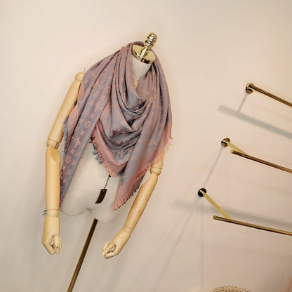 Top Quality LUV  Scarf 021