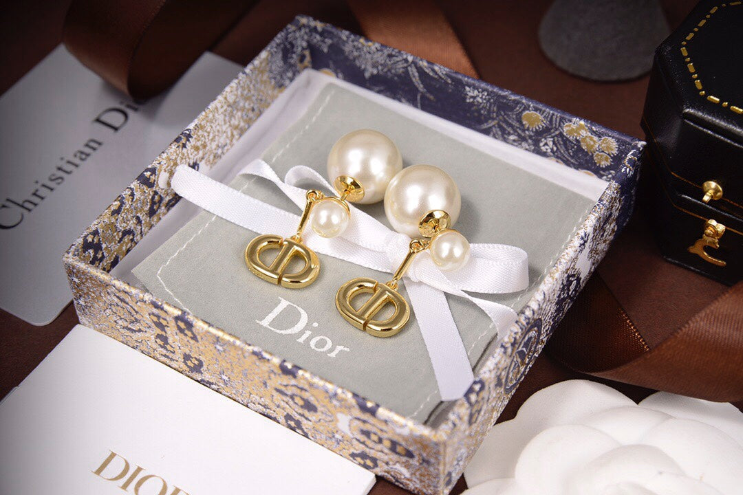 Top Quality Earring Dir 017