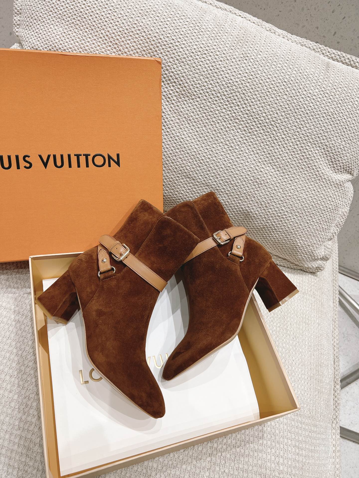 LV PARISIENNE ANKLE BOOT SUEDE LEATHER BROWN