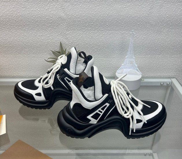 LW - LUV Archlight Black White Sneaker