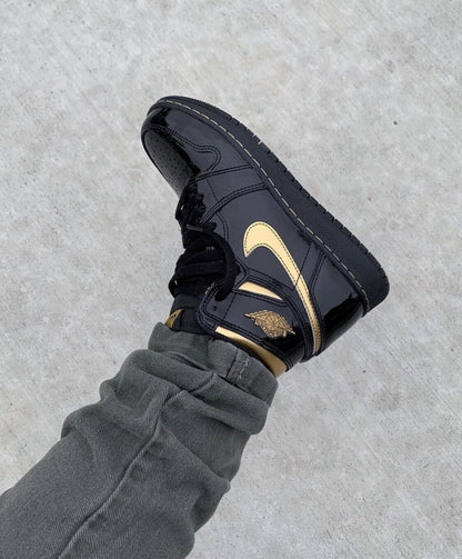 LW - AJ1 High Black Gold