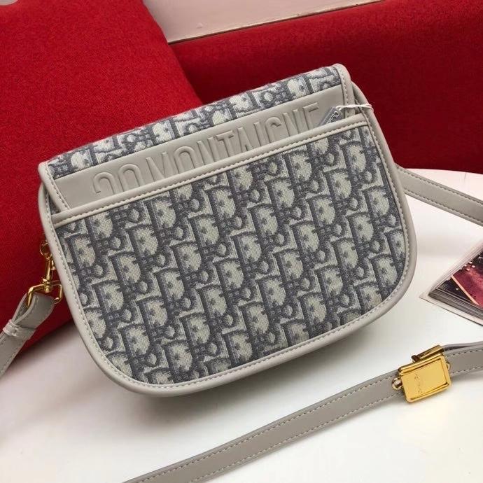 LW - Luxury Handbags DIR 229