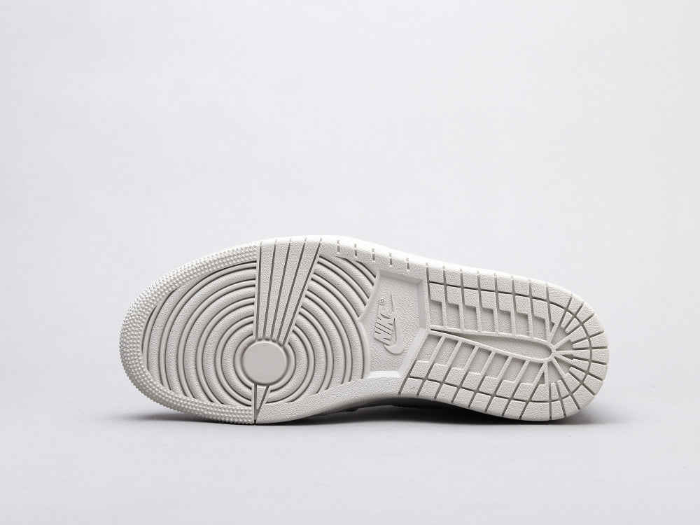 LW - AJ1 gray and white scratch shoes for women