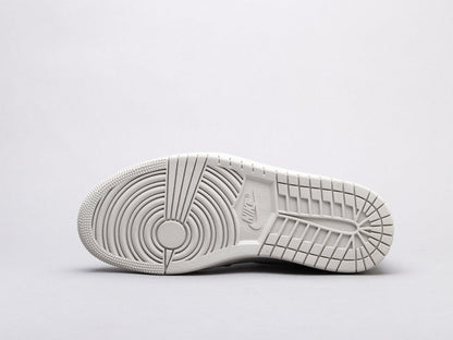 LW - AJ1 gray and white scratch shoes for women