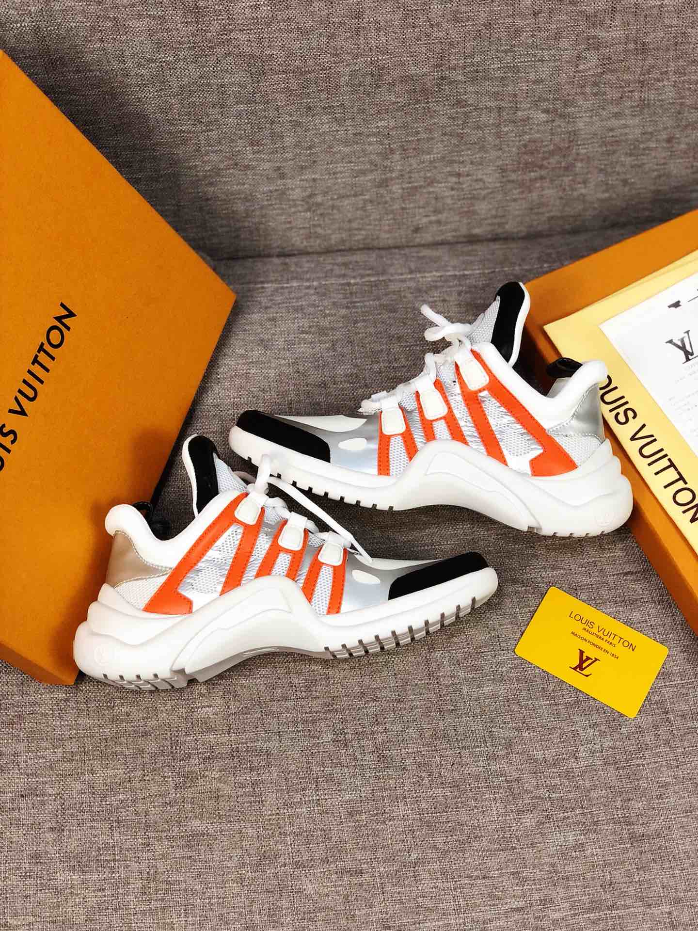 LW - LUV Archlight White Black Orange Sneaker