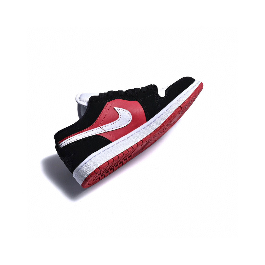 LW - AJ1 Low Bull Chicago Ladies