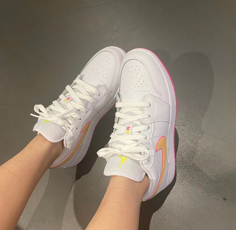 LW - AJ1 White and yellow powder candy