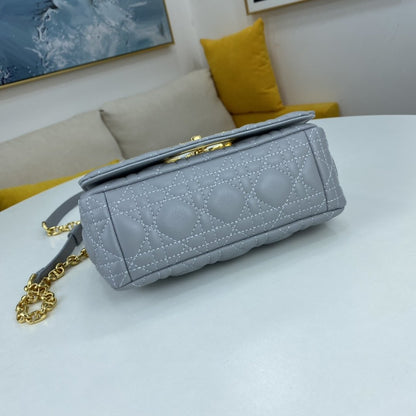 LW - Luxury Handbags DIR 066