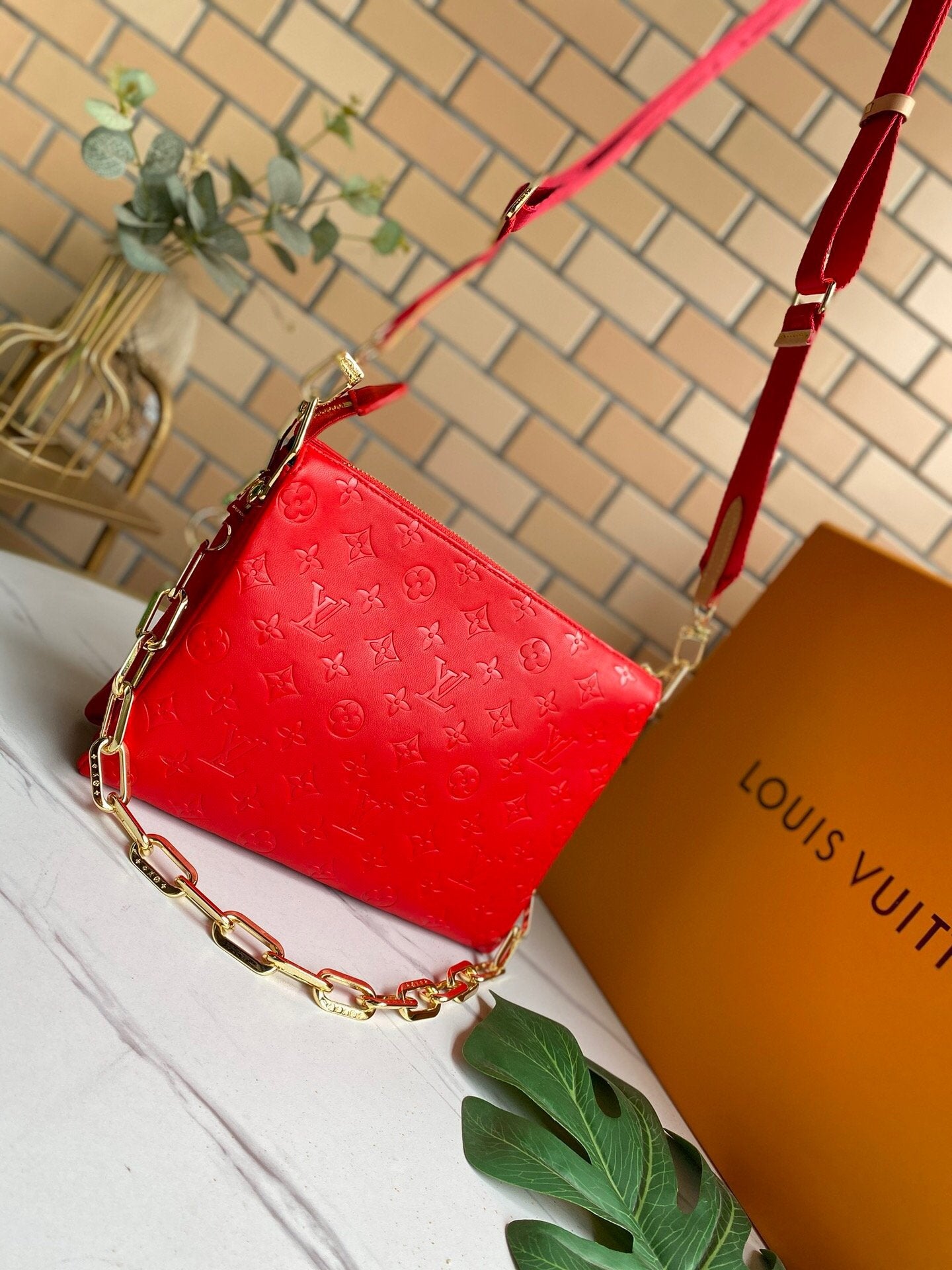 LW - Luxury Handbags LUV 134