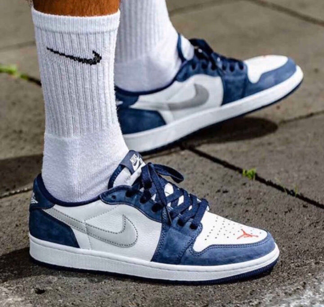 LW - AJ1 navy blue