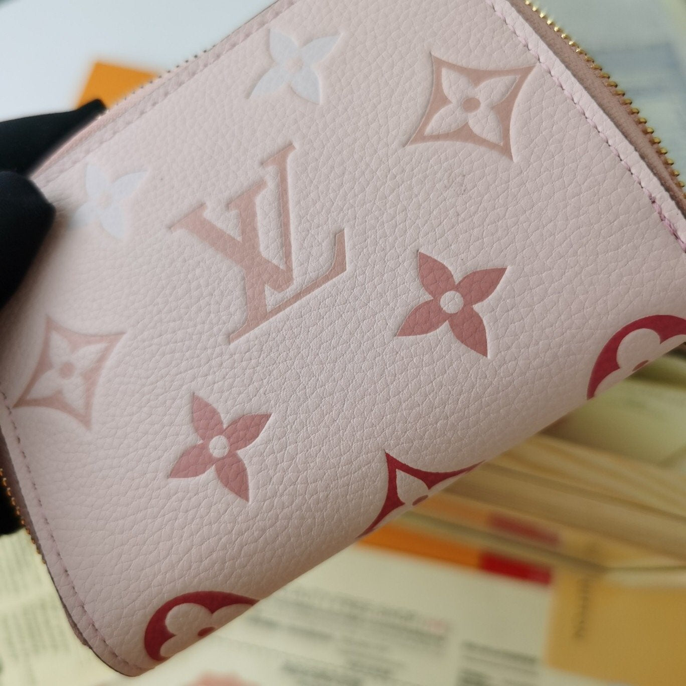 LW - New Arrival Wallet LUV 111