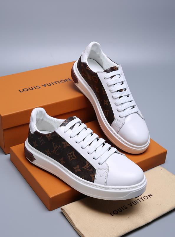 LW - New Arrival Luv Sneaker 105