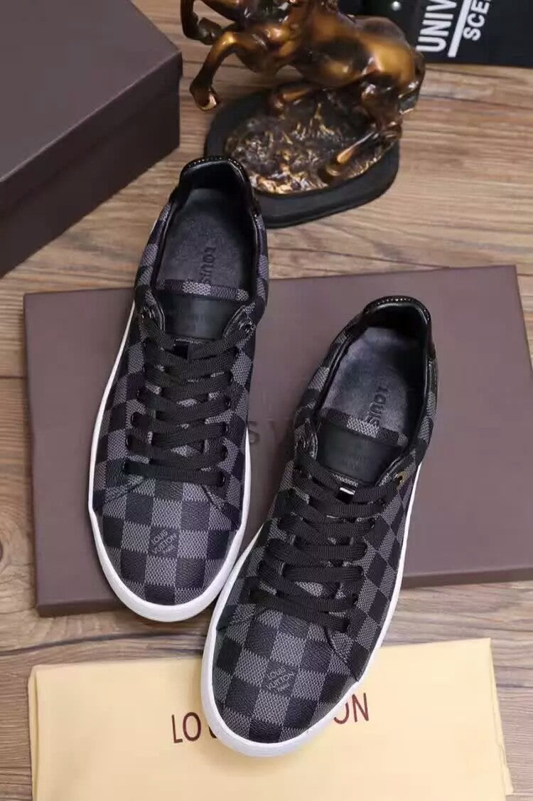 LW - LUV Black Sneaker