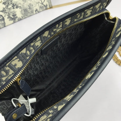 LW - Luxury Handbags DIR 103