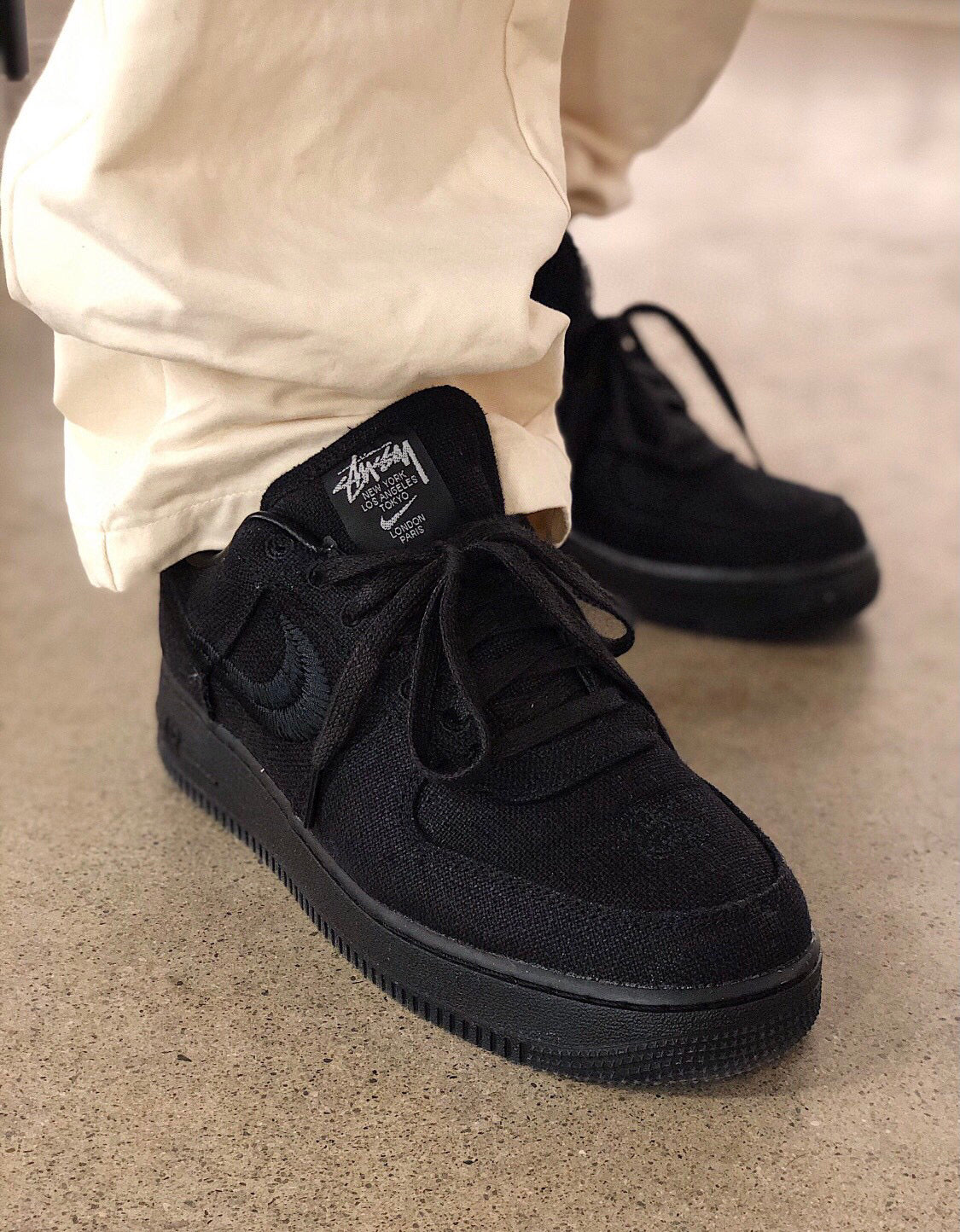 LW - AF1 x Stussy Collaboration Pure Black