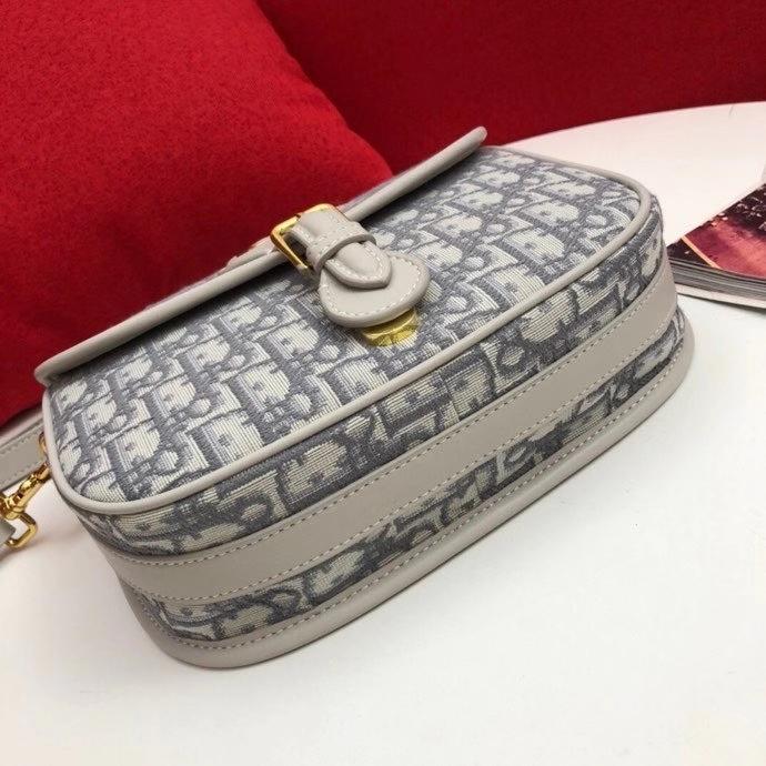 LW - Luxury Handbags DIR 229