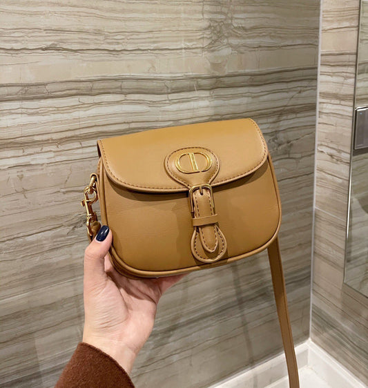 LW - Luxury Handbags DIR 039