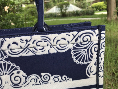 LW - Luxury Handbags DIR 257