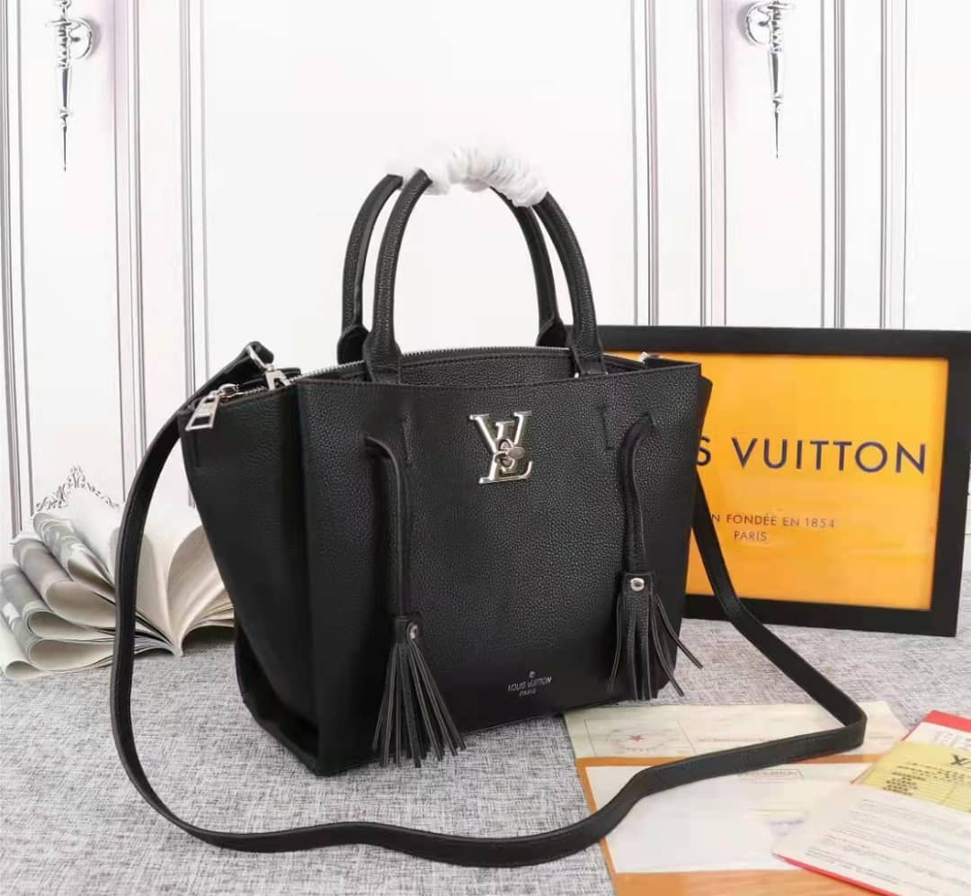 LW - Luxury Handbags LUV 521