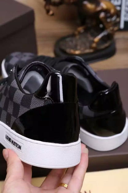 LW - LUV Black Sneaker