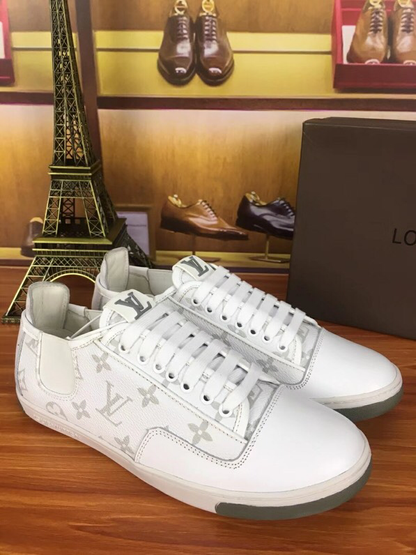 LW - New Arrival Luv Sneaker 070