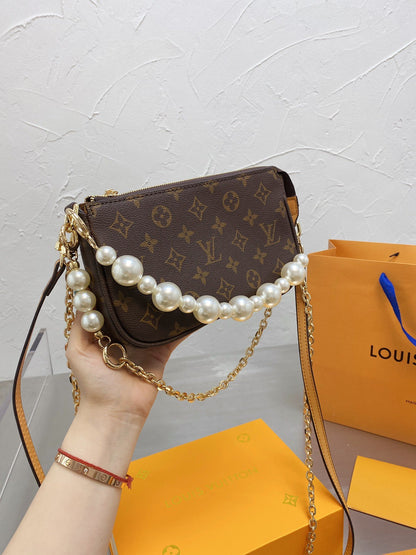 LW - Luxury Handbags LUV 080